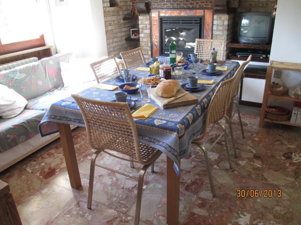 Casa Balducci Bed&Breakfast Mercatello sul Metauro Екстериор снимка